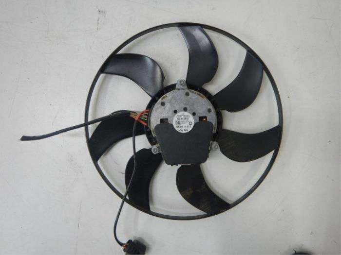 VW Golf 8 Fan ven ventilator