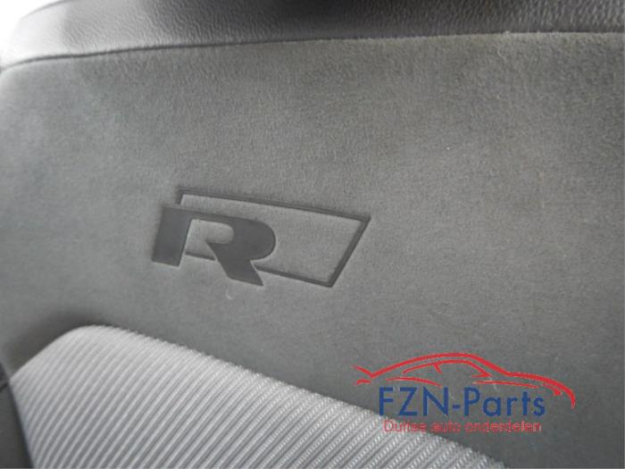 VW Tiguan 5NA R-Line Interieur Alcantara Stof Leer Verwarmd Voorstoelen hoogteverstel en verwarmbaarAirbags voorAirbags Achter overzettenZonder deurpanelenOude airbags retourInterieur, Stof, Leer, Alcantara, Tiguan 5NA
