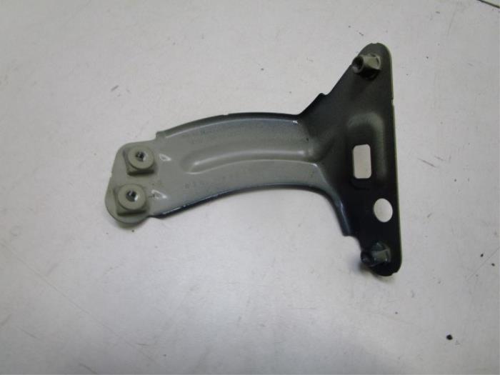 Steun (diversen) Volkswagen Golf (22742978)