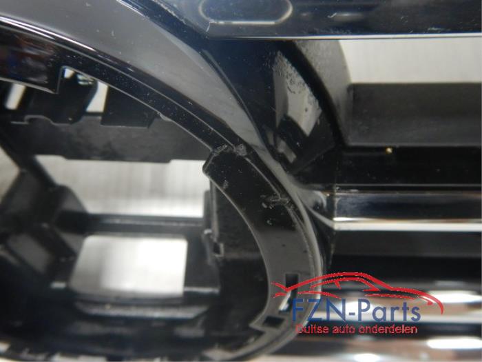 VW Passat B8 Facelift Grille Chrome