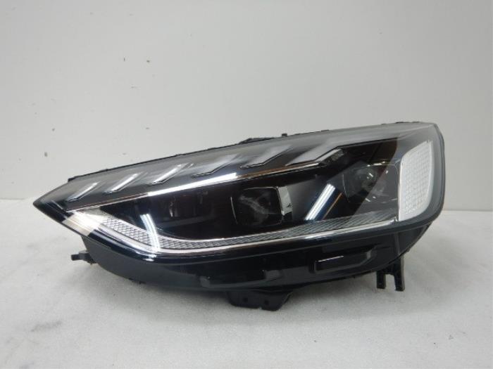 Audi A4 8W Facelift Matrix LED Koplamp Links L