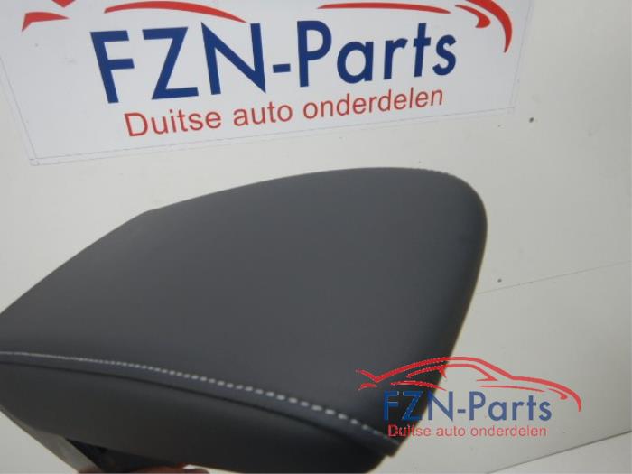 VW Tiguan 571 Life Edition Stof Leer Interieur+ Deurpanelen Voorstoelen Hoogteverstel en VerwarmbaarZonder StoelairbagOude overzettenInterieur, Verwarmbaar, Deurpanelen, Stof leer, Tiguan 571 2.0 TDI 157056