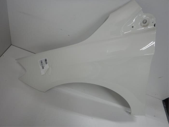 Mercedes-Benz W246 B-Klasse Zijscherm Spatscherm Links Calcitweiss A