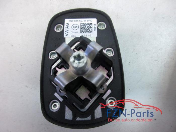 Diversen Volkswagen Golf Sportsvan (22743643)