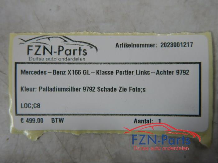 Portier 4Deurs links-achter Mercedes GL-KLASSE (22723659)