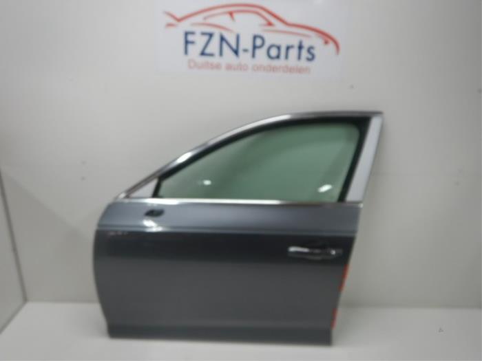 Portier 4Deurs links-voor Audi A4 (22723255)