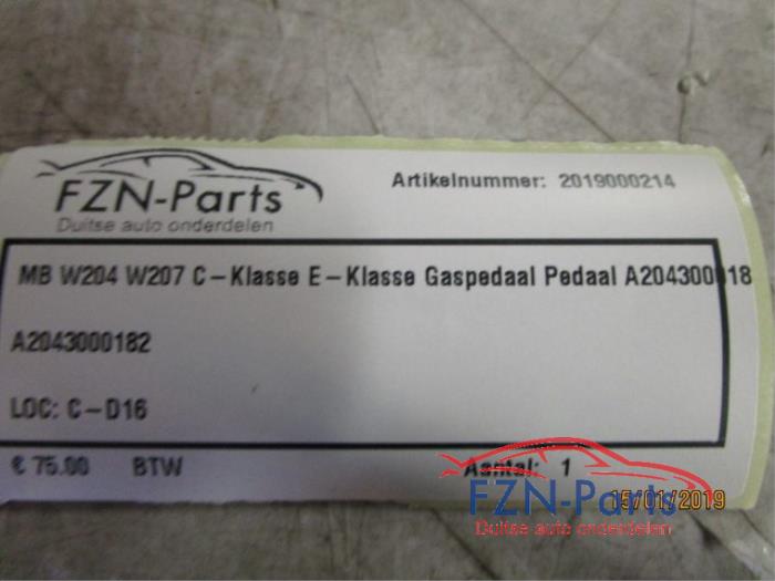 Mercedes-Benz W204 W207 C-Klasse Gaspedaal Pedaal