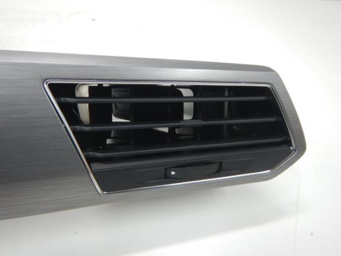 VW Touran 5TA Dashboard Inleg Grijs