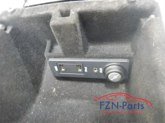 AUX/USB aansluiting Landrover Evoque (22738844)