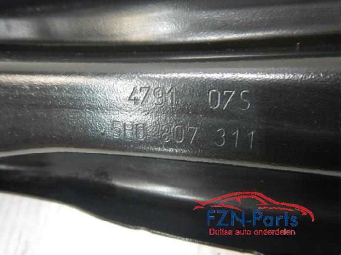Bumperframe achter Volkswagen Golf (22743918)