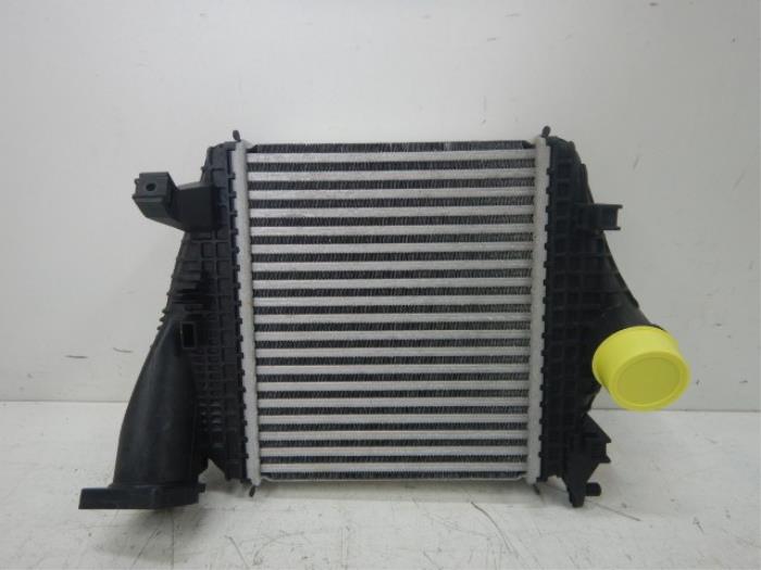 Intercooler Audi Q8 (22742570)