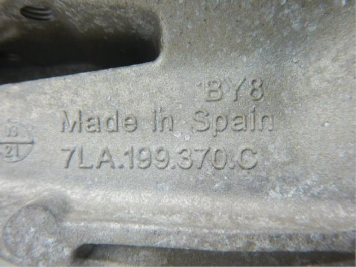 Motorsteun Volkswagen Transporter (22736592)