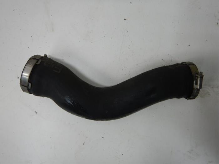 Intercooler Buis Audi A8 (22735119)