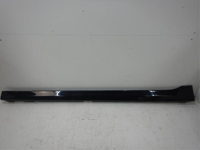 Zijskirt links BMW 5-Serie (22727613)