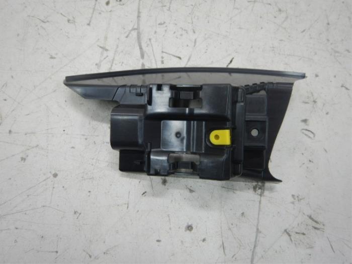 Audi A3 8Y0 Side assist Houder Rechts-achter