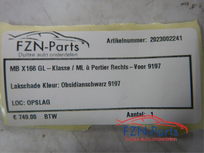 Portier 4Deurs rechts-voor Mercedes ML-Klasse (22723037)