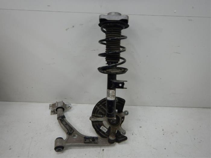 Mercedes-Benz W246 B-klasse Wielophanging Fusee Veerpoot Links