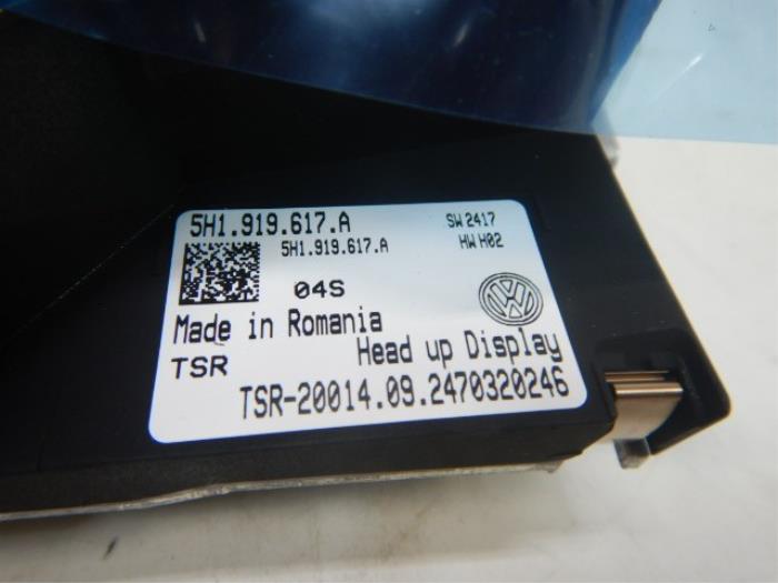 VW Golf 8 Facelift Head Up