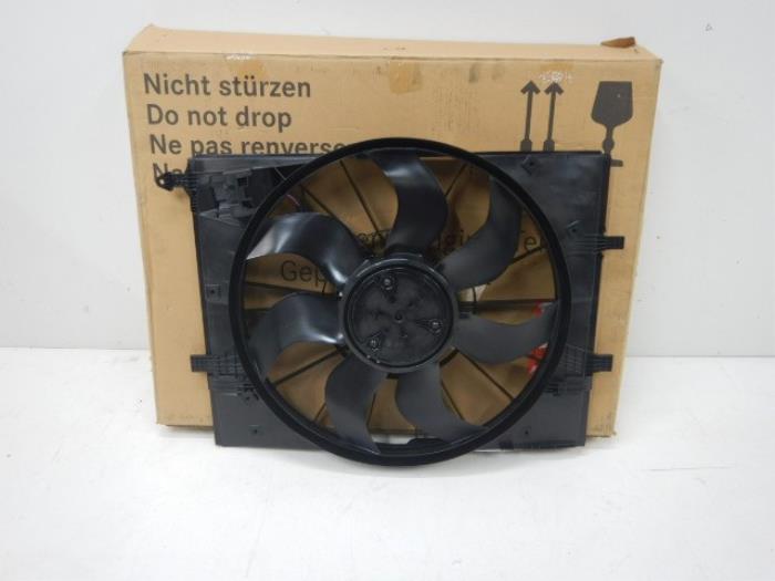 Mercedes-Benz S-Klasse W222 Koelventilator A0999060612 NIEUW A0999060612 NIEUWKoel ven ventilator koeling motor S 560 e (222.173) 139287 01-10-2018 01-07-2020
S 650 Maybach (222.980) 147532 01-03-2019 01-07-2020
S 600 Maybach (222.976) 109488 01-12-2014 01-11-2018
S 300 BlueTEC Hybrid / h (222.004, 222.104) 100752 01-02-2014 01-05-2017
S 650 Maybach (222.980) 128014 01-07-2017 01-07-2020
S 350 BlueTEC 4-matic (222.133) 100762 01-02-2014 01-05-2017
S 560 Maybach 4-matic (222.986) 127332 01-07-2017 01-07-2020
AMG S 63 4-matic+ (222.188) 127331 01-05-2017 01-07-2020
S 350 BlueTEC / d (222.132, 222.032, 222.123)