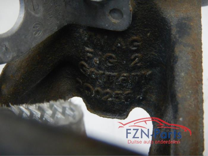 Audi A1 82A Fusee Rechts-Voor