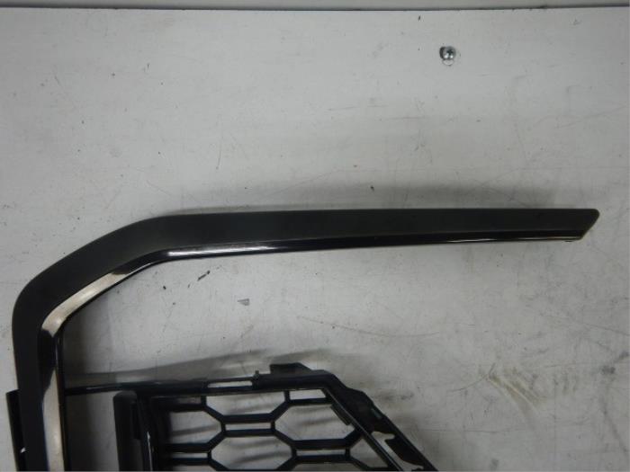 BMW X7 G07 M bumperinleg rechts
