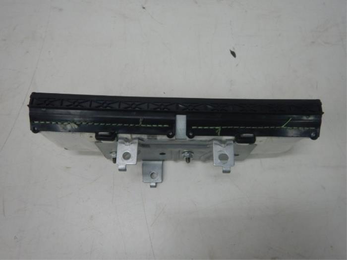 Skoda Octavia 5E Knie-Airbag