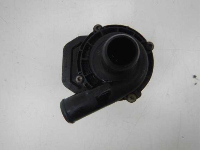 Extra waterpomp Mercedes B-Klasse (22729252)