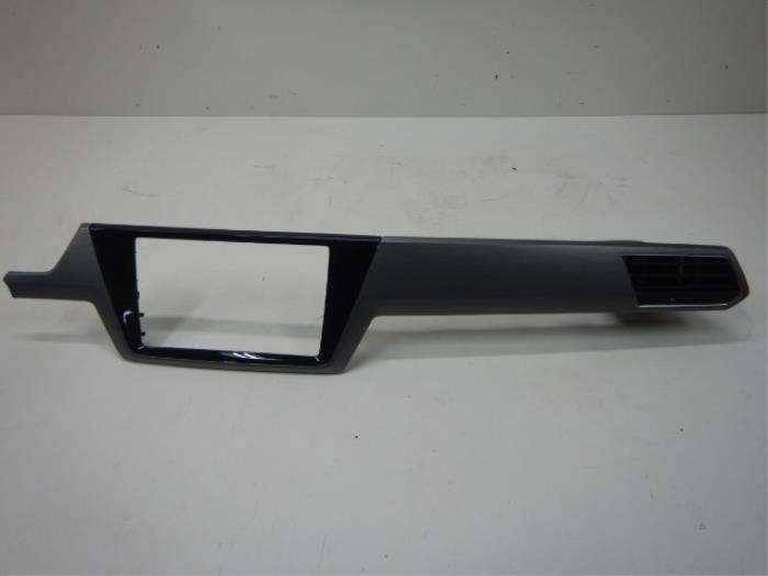 VW Touran 5TA Dashboard Inleg Grijs