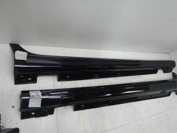 Zijskirt rechts Mercedes CLS-Klasse (22739708)