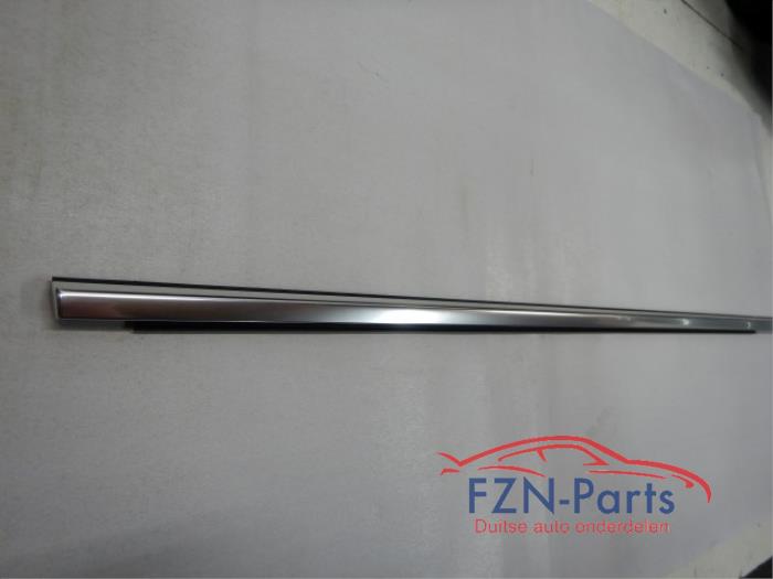 Portierbekleding 4Deurs rechts-voor Volkswagen Touran (22742807)