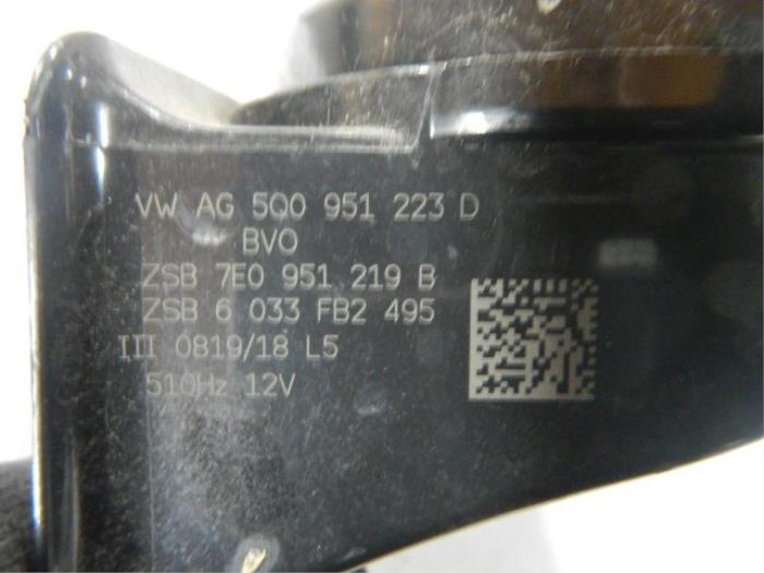 Claxon Volkswagen Transporter (22727223)