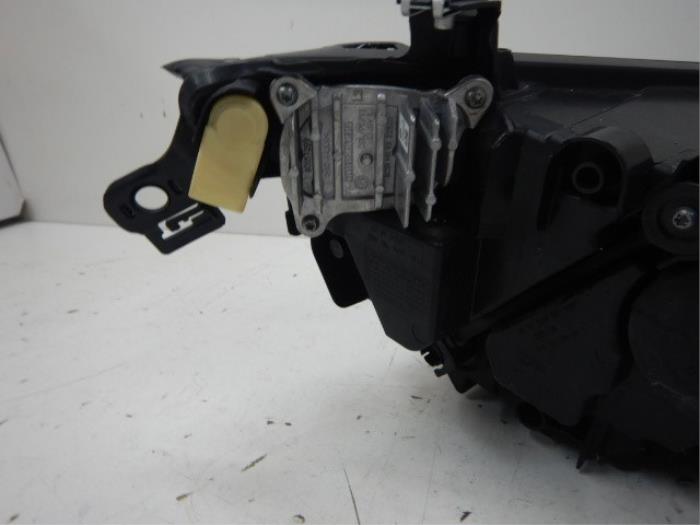VW Golf 8 LED Koplamp Links L