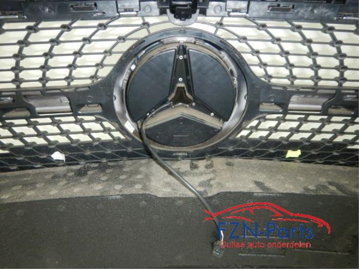 Mercedes Benz W218 Voorbumper AMG - Line 6PDC