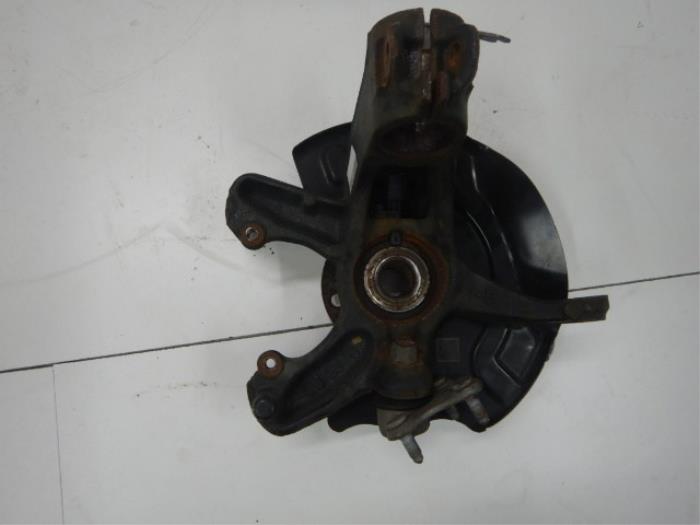 VW Polo 2G Fusee Rechts-Voor