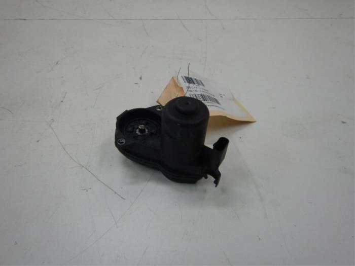 Handrem motor Mercedes C-Klasse (22744693)