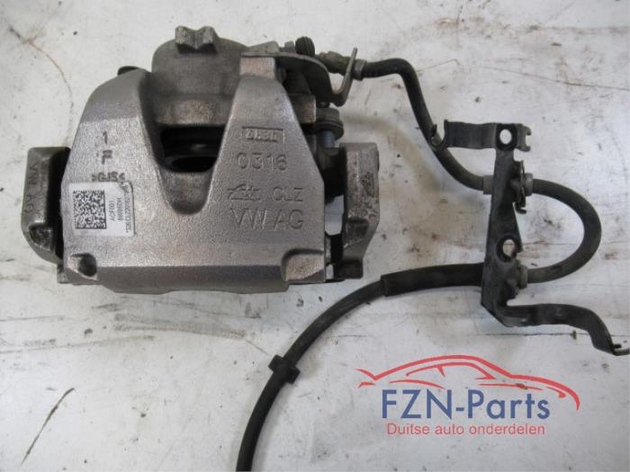 Audi A4 8W Remklauw Rechts-Voor