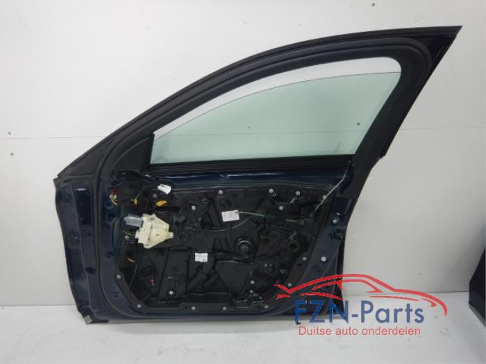 Mercedes-Benz C-Klasse W205 Portier Rechts-voor