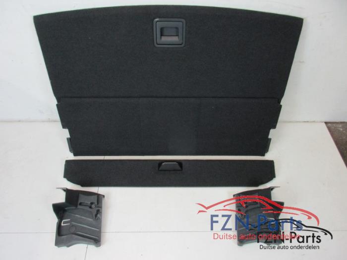 VW Golf Sportsvan Verhoogde Laadvloer Bagageruimte