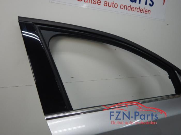 Portier 4Deurs rechts-voor Audi A8 (22744498)