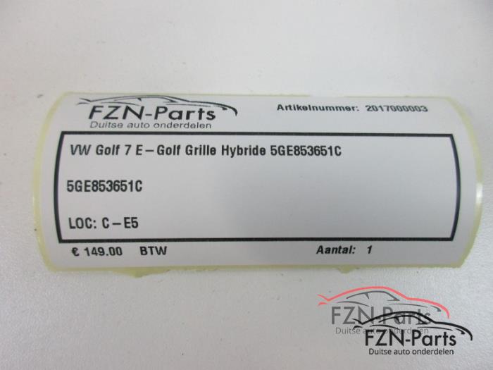 Grille Volkswagen Golf (22743001)