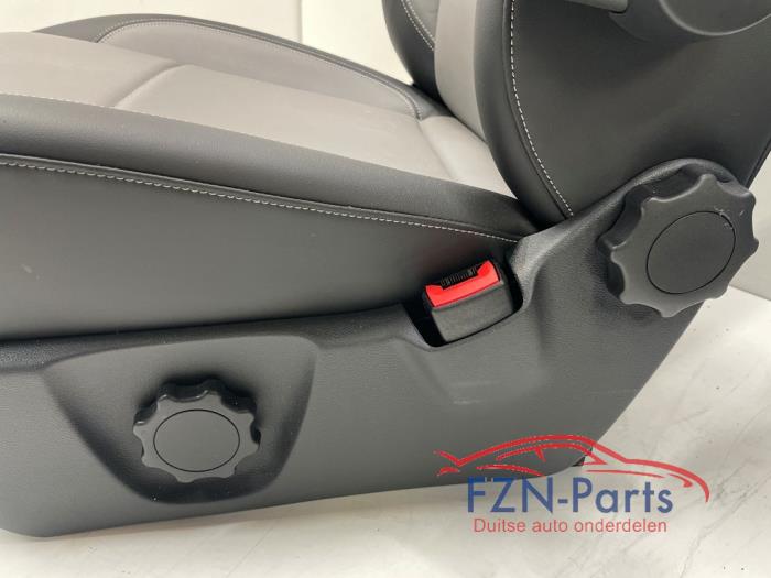 Voorstoelen links+rechts Volkswagen Transporter (22798547)