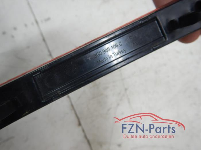 Achterklep reflector rechts Volkswagen Passat (22738302)