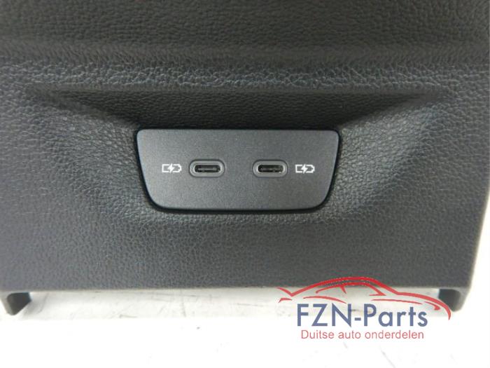 VW Golf 8 Middenconsole Armsteun Achterzijde USB C