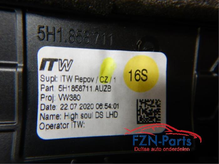 VW Golf 8 Dashboard Luchtrooster Links