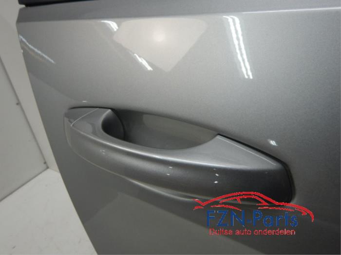 VW Golf 7 Portier 5-Deurs Rechts-Achter LB7W Tungsten Silver Overgespoten Lichte Lakschade Zie Fotos Kleur: