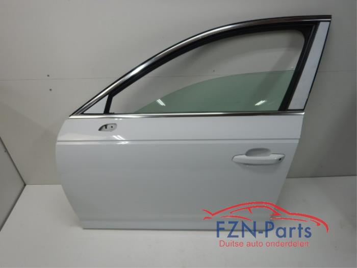 Portier 4Deurs links-voor Audi A4 (22723276)