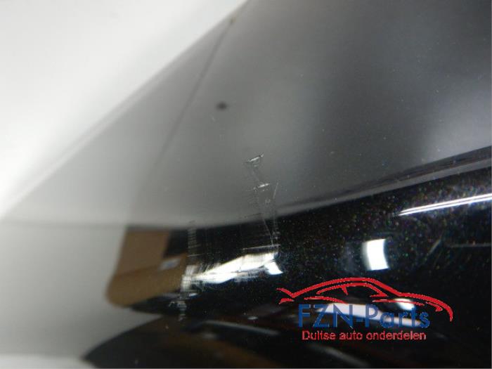 Scherm links-voor Rolls Royce Cullinan (22724208)