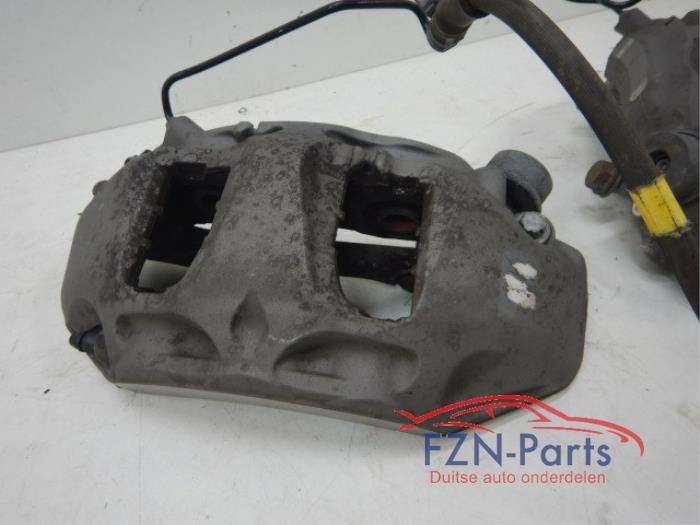 Audi A6 4K 3.0 TFSI Remklauwen 6 pots Akebono Set L + R