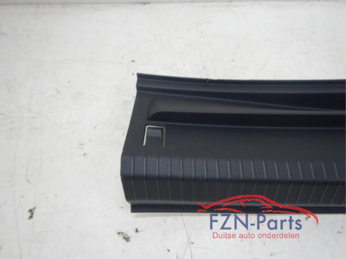 VW Golf 8 Instapbekleding Achterklep