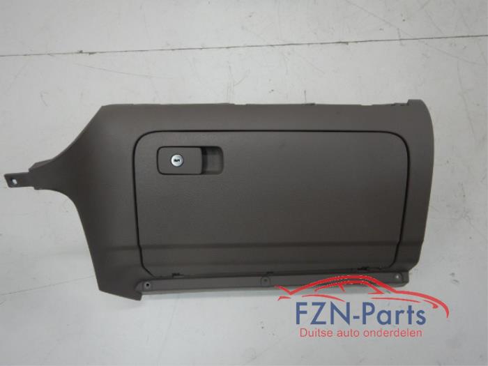 VW Golf 6 Cabrio Dashboard Kast